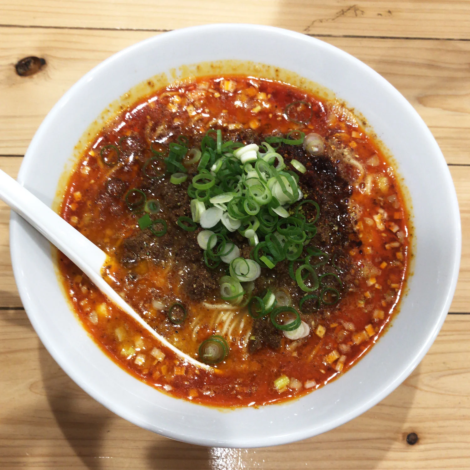 汁なし担々麺 ここから 汁あり担々麺