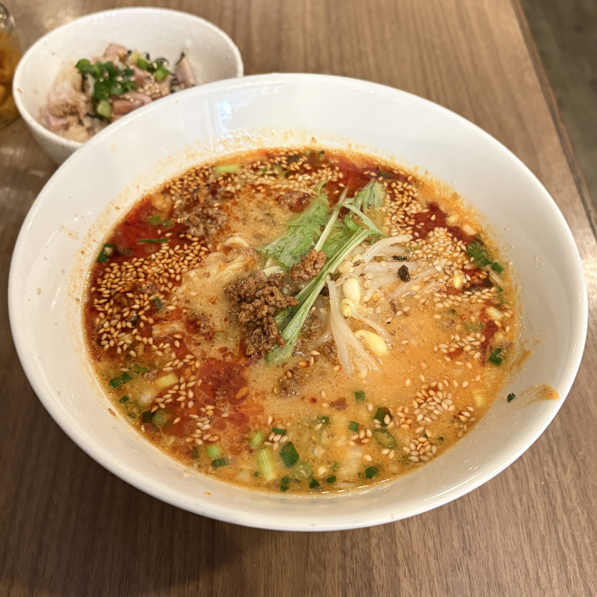 広尾 もくもく 担々麺