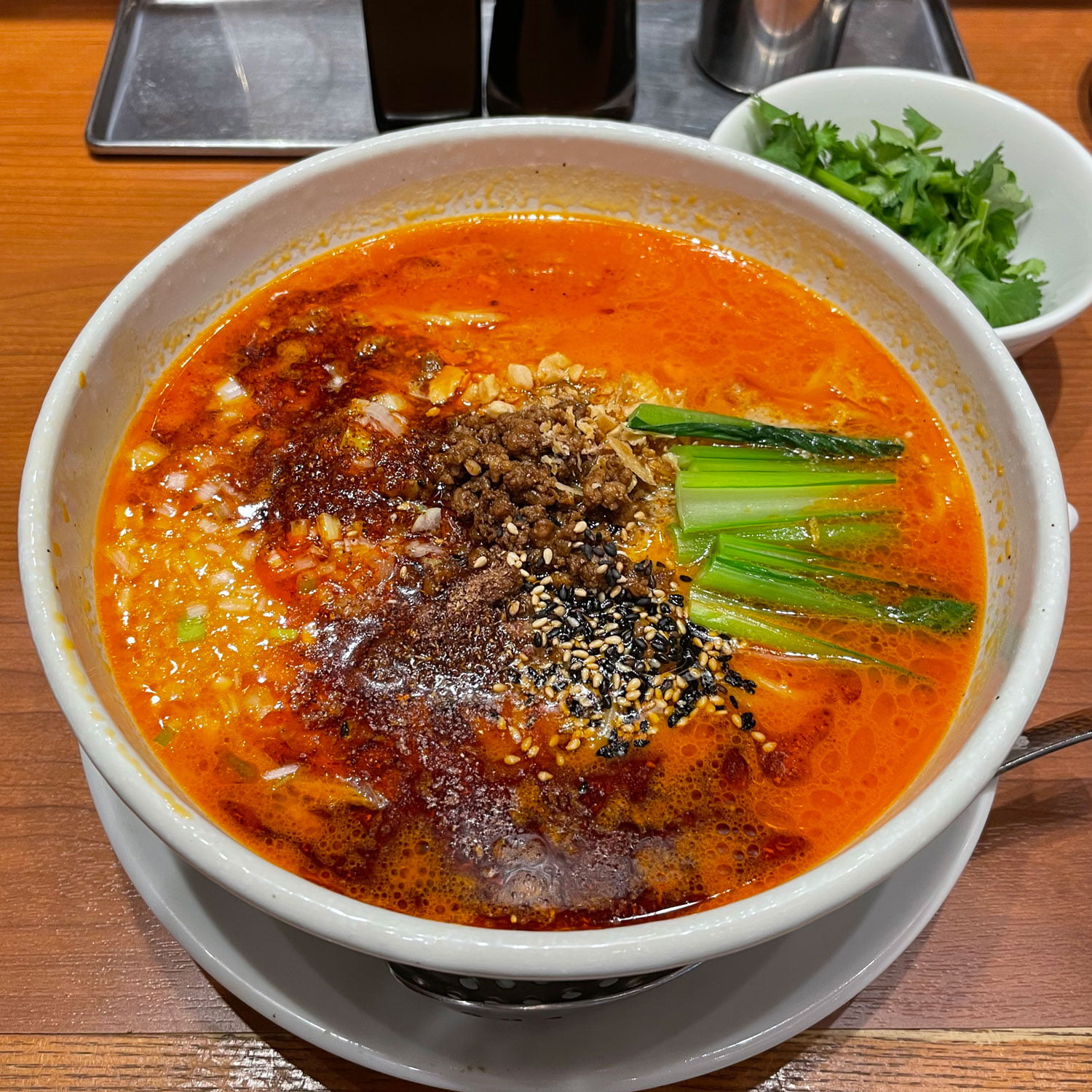 SHIBIRE-NOODLES 蝋燭屋 担々麺 パクチー