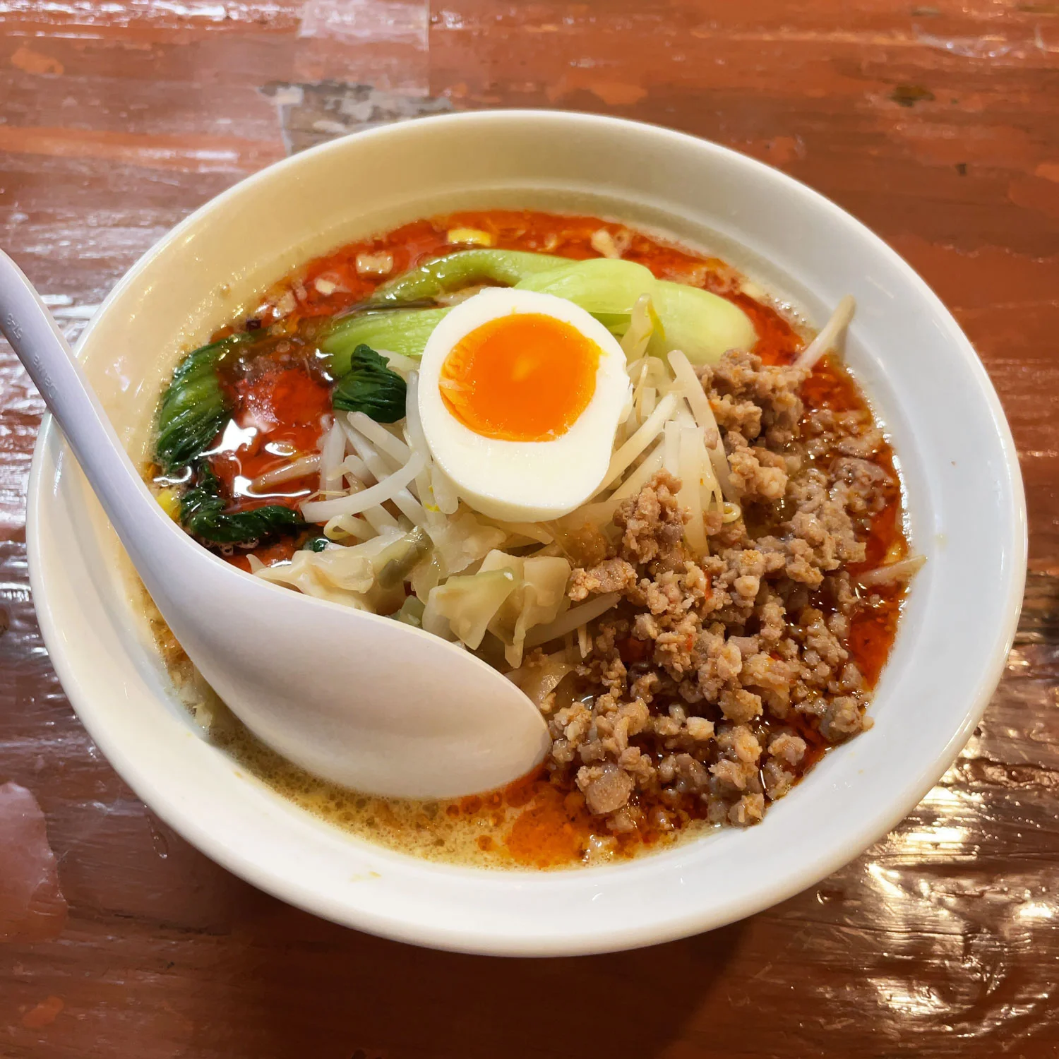 かおたんラーメンえんとつ屋 担々メン