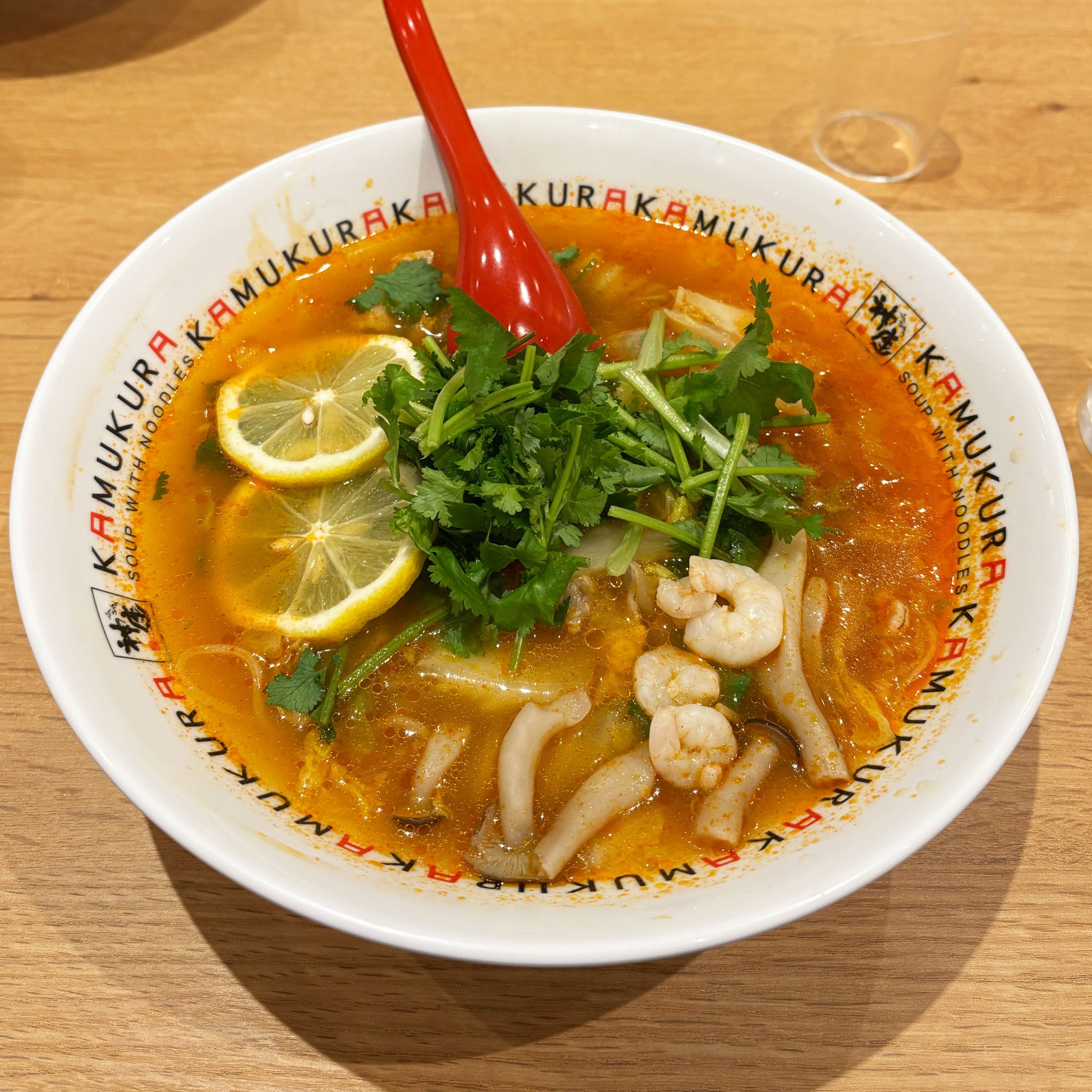 どうとんぼり神座 トムヤムクンラーメン